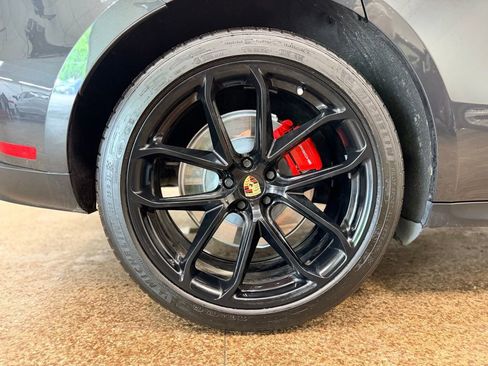 Used 2023 Porsche Macan GTS AWD/4WD image 25