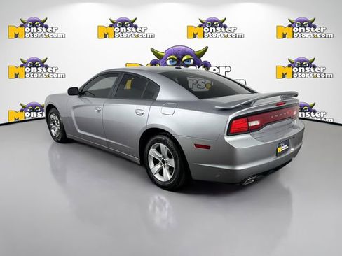 Used 2014 Dodge Charger SXT image 7