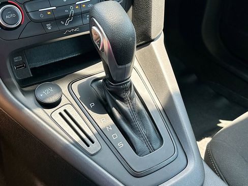Used 2018 Ford Focus SEL FWD image 22
