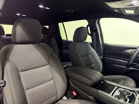 Certified 2025 Chevrolet Traverse LT image 29