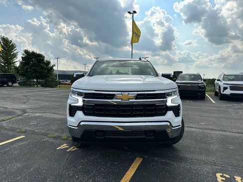 New 2026 Chevrolet Silverado 1500 LT image 3