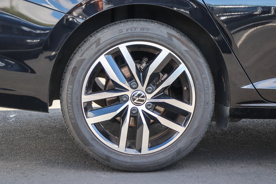 Used 2025 Volkswagen Jetta SE FWD image 10