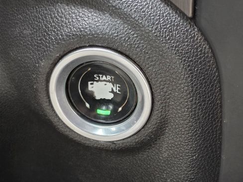 Used 2020 GMC Sierra 1500 AT4 w/ AT4 Premium Package AWD/4WD image 17