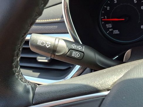 Used 2023 Chevrolet Equinox Premier image 25