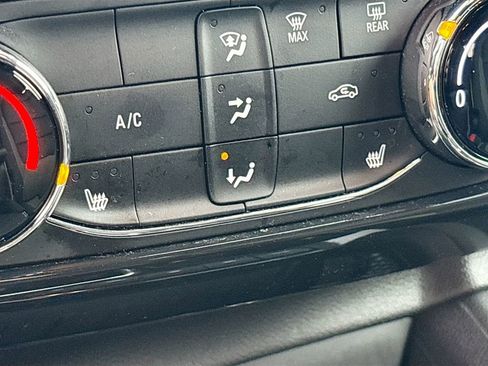 Used 2024 Chevrolet TrailBlazer ACTIV w/ Driver Confidence Package image 19