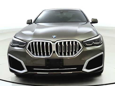 Used 2022 BMW X6 xDrive40i w/ Premium Package AWD/4WD image 2