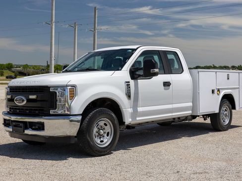 Used 2019 Ford F250 XL w/ XL Value Package RWD image 3