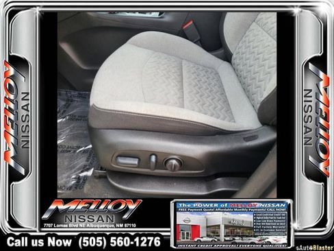Used 2022 Chevrolet Equinox LT FWD image 18