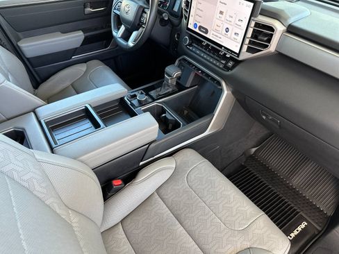 Used 2023 Toyota Tundra Limited AWD/4WD image 15