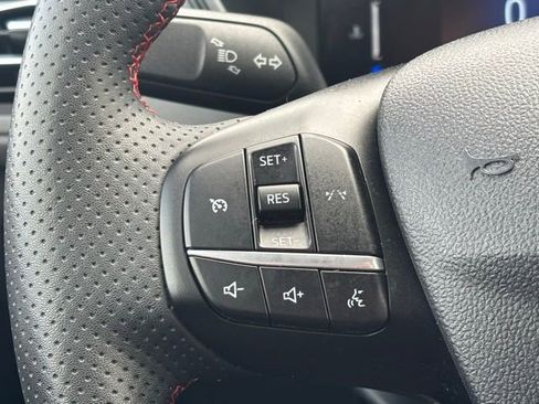 Used 2023 Ford Escape ST-Line Select AWD/4WD image 17