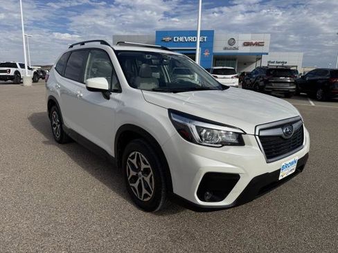 Used 2020 Subaru Forester Premium image 34