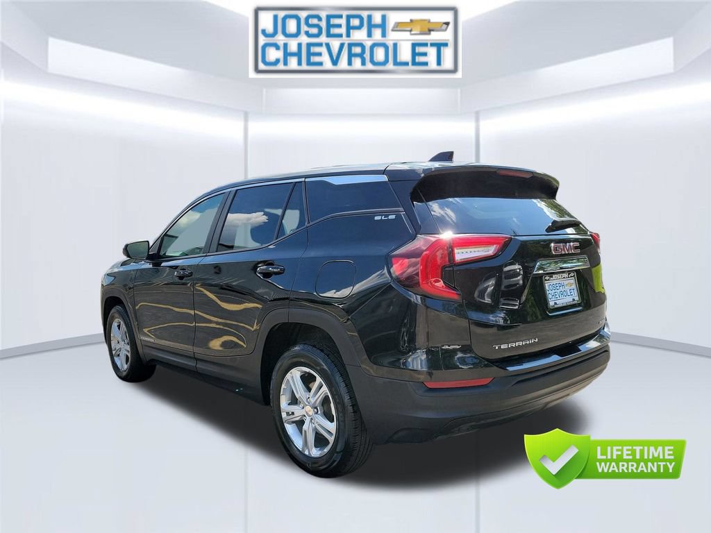 Used 2024 GMC Terrain SLE AWD/4WD image 4