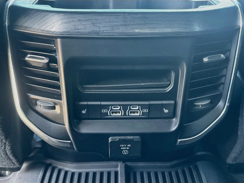 Used 2024 RAM 3500 Laramie w/ Sport Appearance Package AWD/4WD image 28