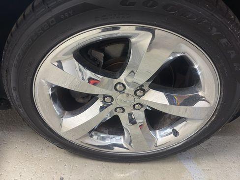 Used 2013 Dodge Challenger R/T Plus RWD image 31