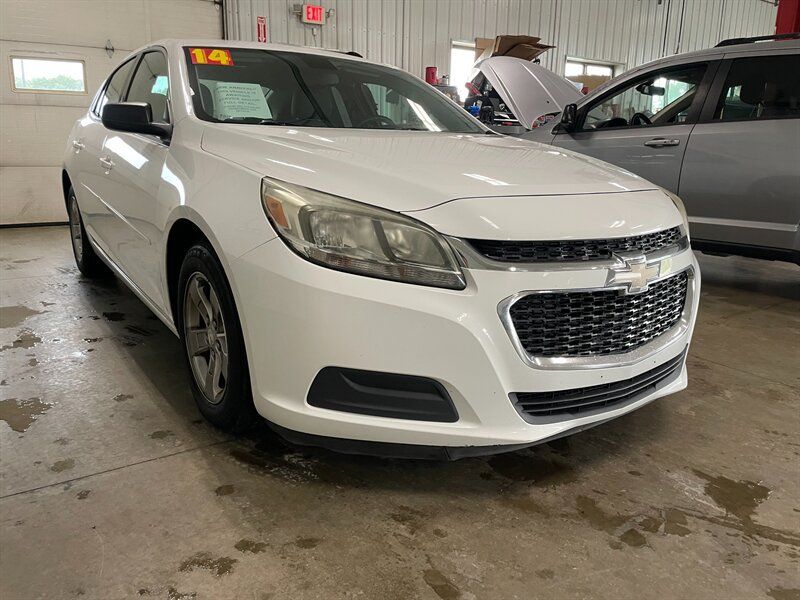 Used 2014 Chevrolet Malibu LS w/ Protection Package FWD image 4
