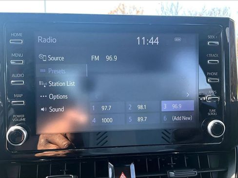 Used 2020 Toyota Corolla LE w/ Carpet Mat Package (TMS) image 32