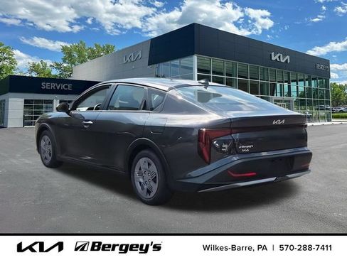 Certified 2025 Kia K4 FWD image 8