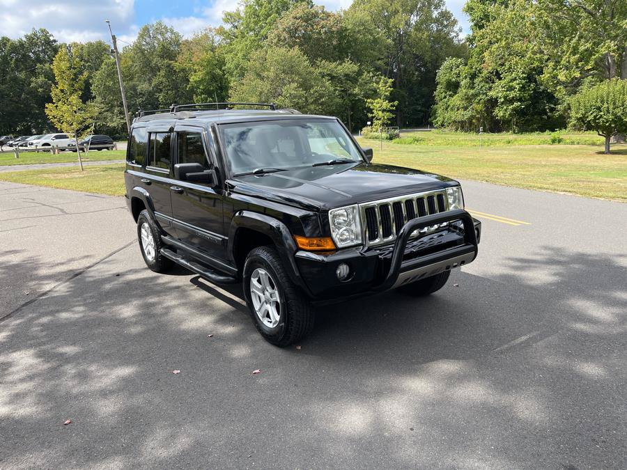 Used 2007 Jeep Commander Sport AWD/4WD image 2