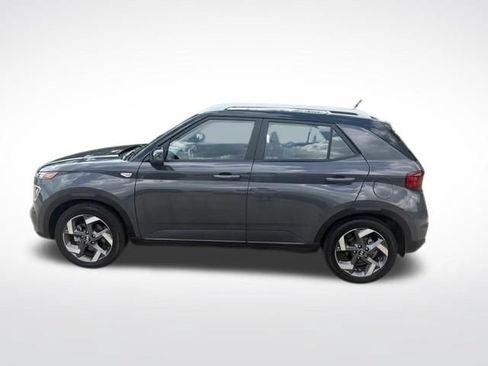 Used 2024 Hyundai Venue Limited FWD image 6