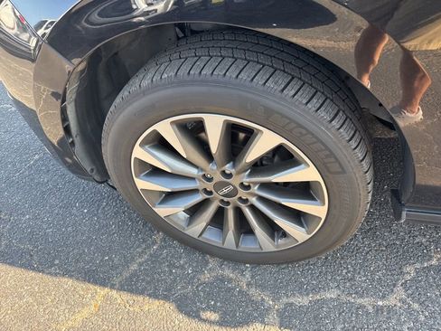 Used 2020 Lincoln Navigator Reserve w/ Luxury Package image 22