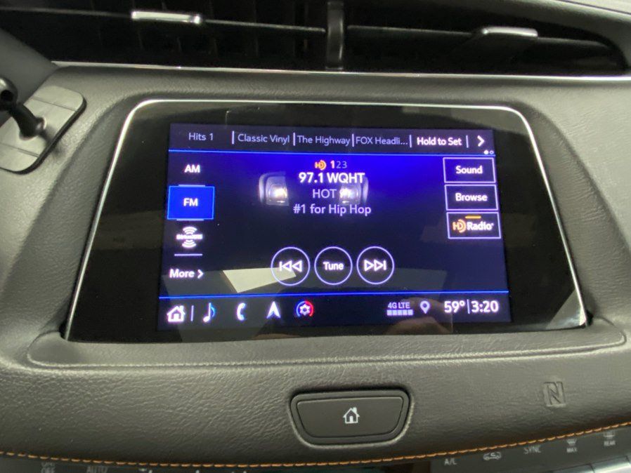 Used 2019 Cadillac XT4 Sport AWD/4WD image 32