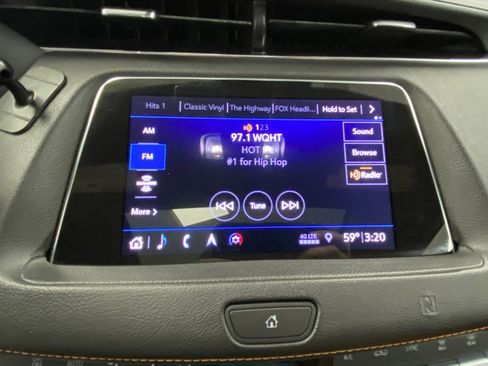 Used 2019 Cadillac XT4 Sport AWD/4WD image 32