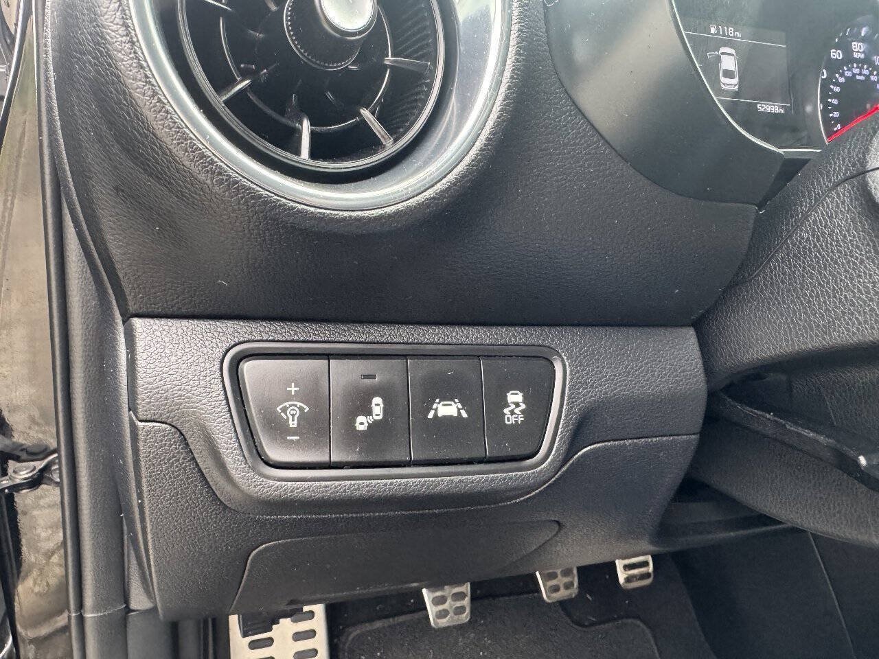 Used 2020 Kia Forte GT FWD image 27