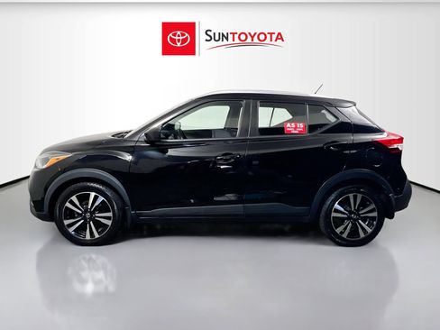 Used 2020 Nissan Kicks SV image 7