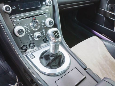 Used 2011 Aston Martin V12 Vantage Coupe image 58