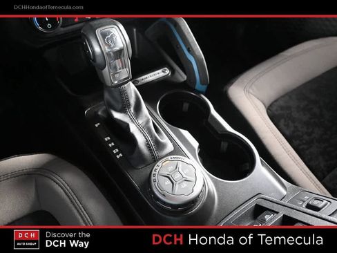 Used 2022 Ford Bronco Wildtrak image 11