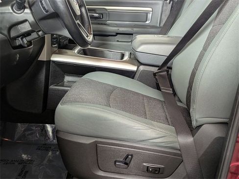 Used 2018 RAM 1500 Big Horn image 12