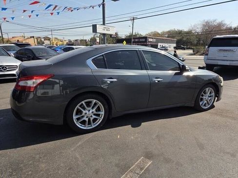 Used 2011 Nissan Maxima 3.5 SV w/ Premium Pkg image 18