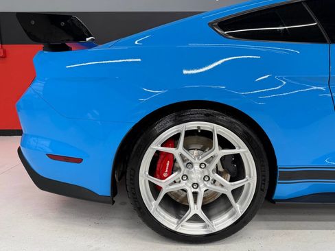 Used 2021 Ford Mustang Shelby GT500 w/ Technology Package image 28