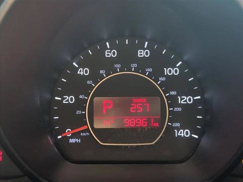 Used 2019 Kia Soul Base image 11