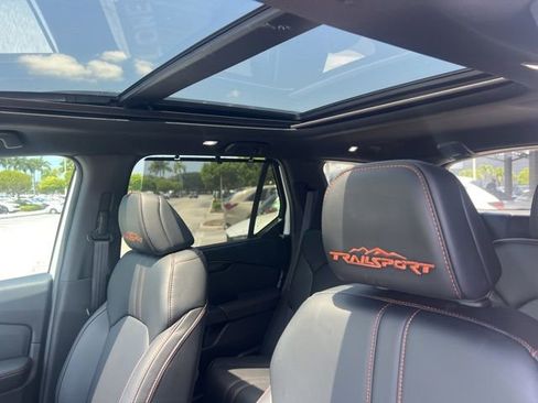 Used 2025 Honda Pilot TrailSport image 19
