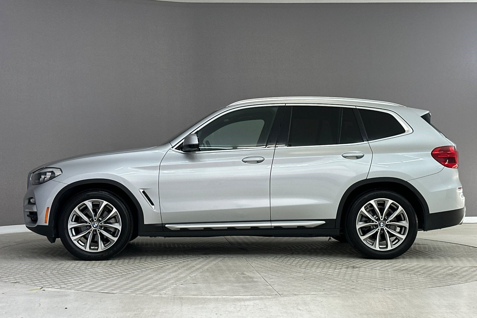 Used 2019 BMW X3 sDrive30i w/ Driving Assistance Package RWD image 2