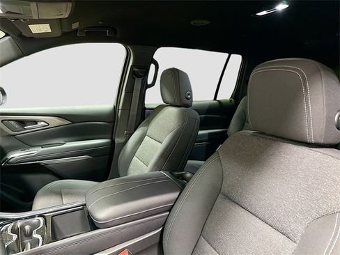 New 2026 Chevrolet Traverse LT w/ LPO, Floor Liner Package image 24