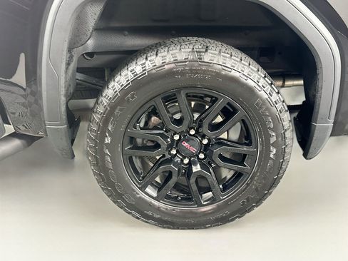 Used 2025 GMC Sierra 1500 Pro w/ Graphite Edition AWD/4WD image 11
