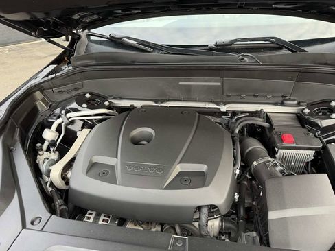Used 2019 Volvo XC90 T5 Momentum w/ Protection Package Premier image 23