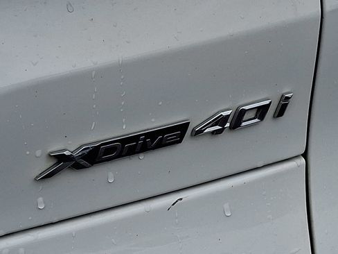 Used 2022 BMW X5 xDrive40i w/ Parking Assistance Package AWD/4WD image 32