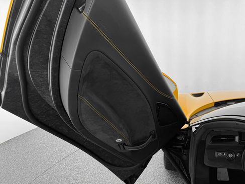 Used 2023 Maserati MC20 Spyder image 13