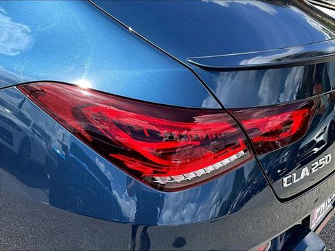 Used 2022 Mercedes-Benz CLA 250 4MATIC image 29