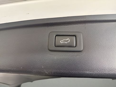 Used 2016 Subaru Outback 2.5i Limited AWD/4WD image 42