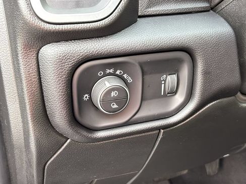Used 2025 RAM 2500 Big Horn AWD/4WD image 11
