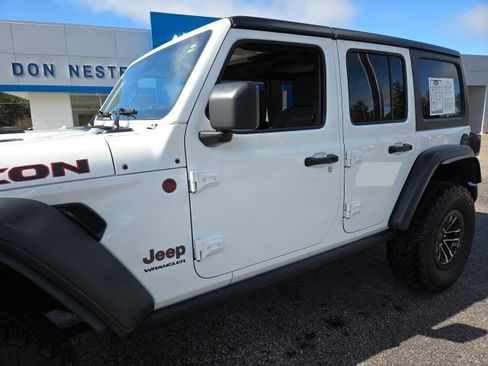 Used 2024 Jeep Wrangler Unlimited Rubicon w/ XTREMEE 35" Tire Package image 37