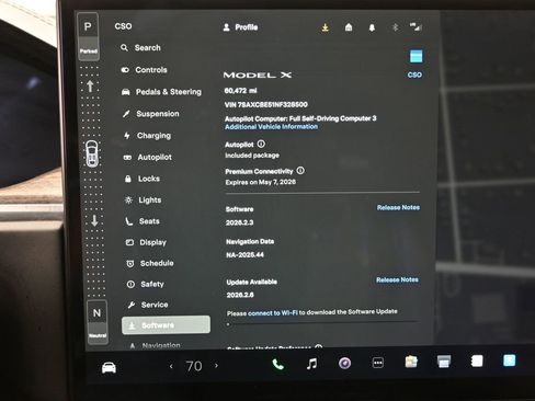 Used 2022 Tesla Model X image 28