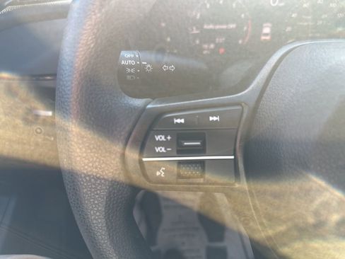 Used 2023 Honda Accord EX image 23