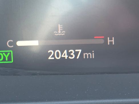 Used 2023 Toyota Crown XLE image 6