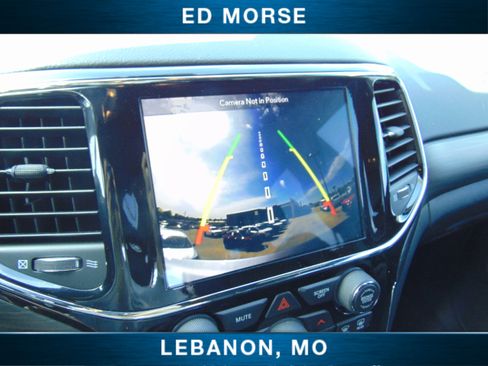 Used 2019 Jeep Grand Cherokee Altitude image 27