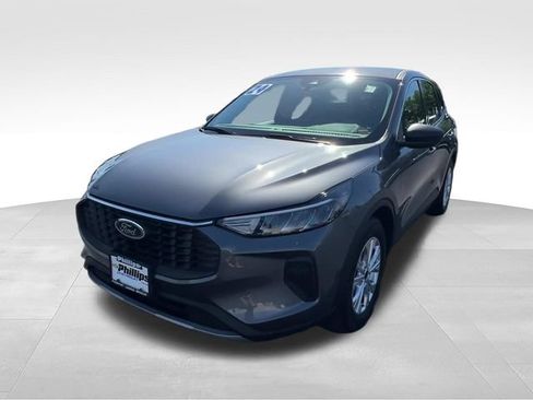 Used 2024 Ford Escape Active w/ Cold Weather Package FWD image 2